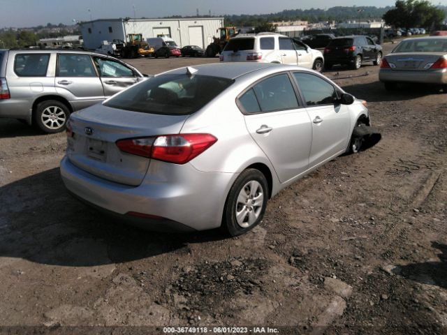 KNAFK4A67E5157613 KIA FORTE LX