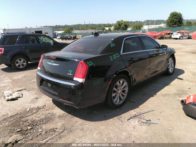 2C3CCARG0JH228950 Chrysler 300 Touring L