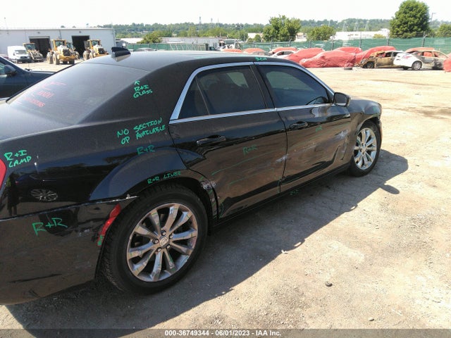 2C3CCARG0JH228950 Chrysler 300 Touring L
