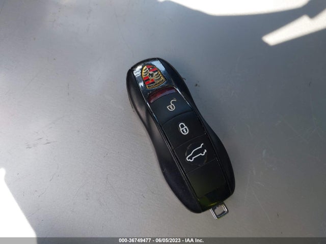 2016 Porsche Cayenne, VIN: WP1AE2A2XGLA17378