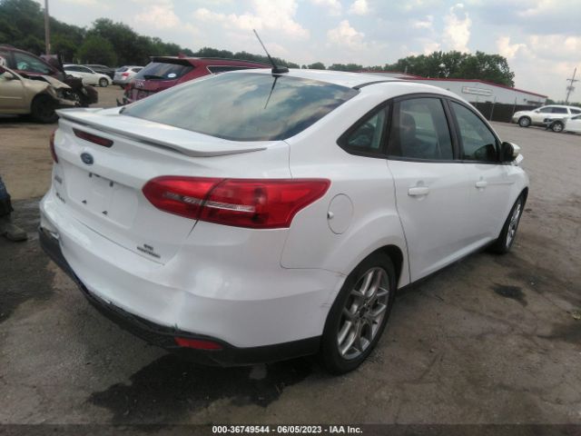 1FADP3F22FL300031 Ford FOCUS SE