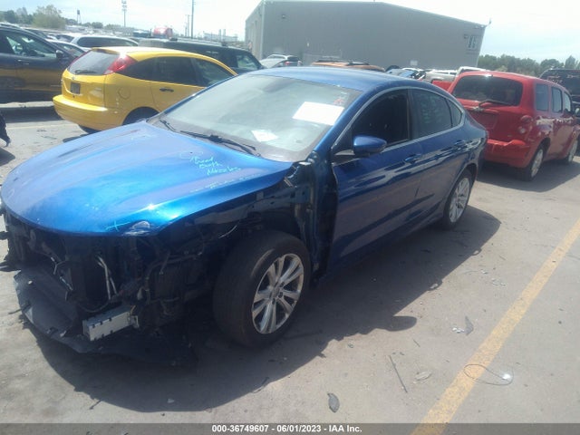Chrysler 200 Limited 2015 1C3CCCAB4FN689059 Image 2