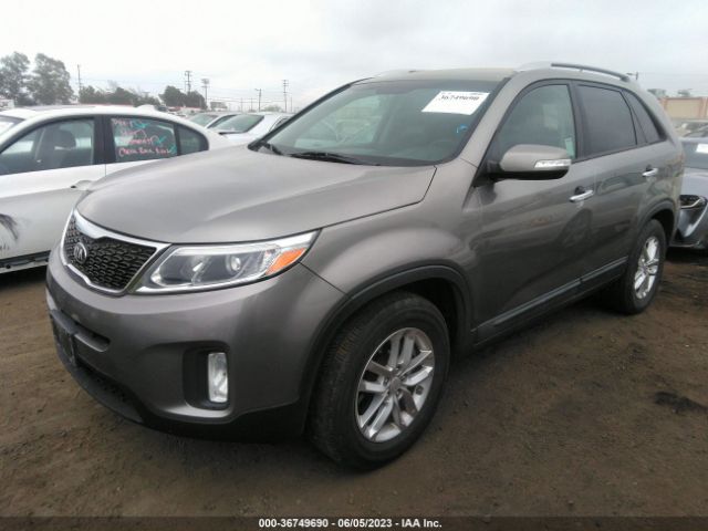 KIA SORENTO LX 2014 5XYKT4A64EG519547 Image 2