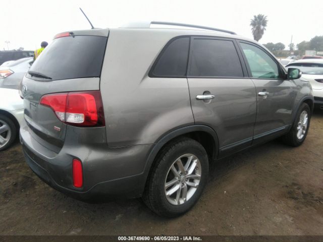 KIA SORENTO LX 2014 5XYKT4A64EG519547 Image 4