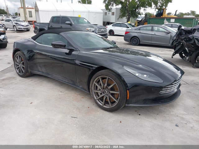 Aston Martin DB11 2021 SCFRMFCW0MGM10570 Image 1