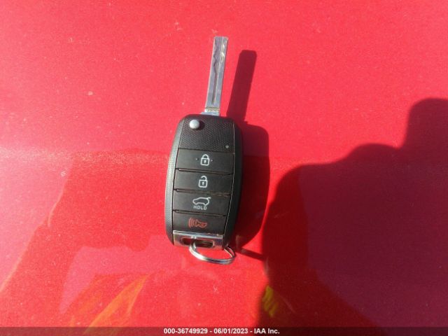 KNDPMCAC4H7063571 KIA Sportage Lx