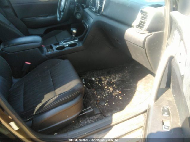 KNDPMCAC4H7063571 KIA Sportage Lx