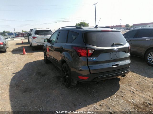 1FMCU0GD1KUB29429 Ford ESCAPE SE