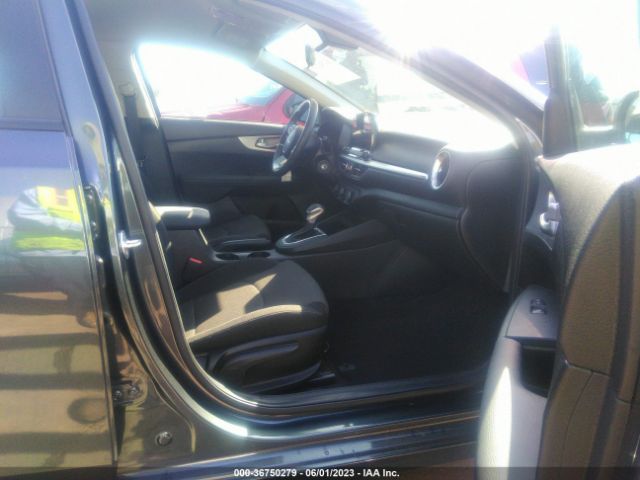 3KPF24AD0NE465003 KIA Forte Lxs
