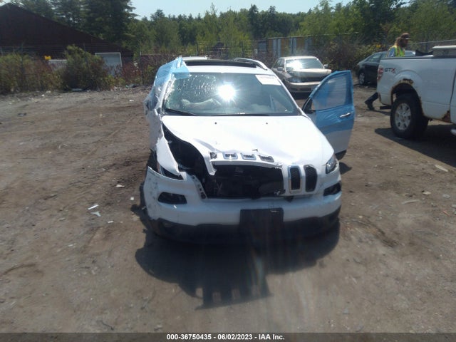 1C4PJMLX7JD578988 Jeep Cherokee Latitude Plus