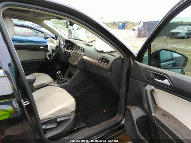 3VV3B7AX9JM129074 Volkswagen Tiguan Sel/se