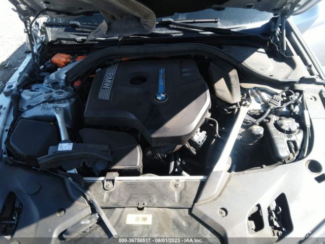 WBAJA9C59JB252295 BMW 5 Series 530e Iperformance