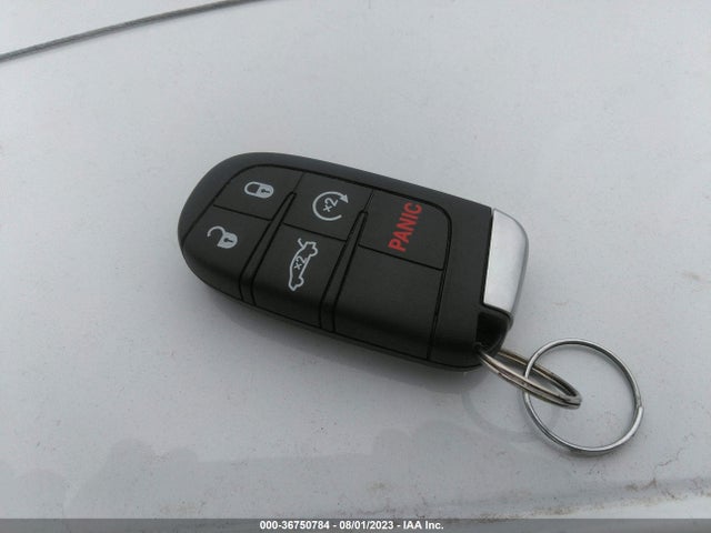 1C3CCCABXGN157137 Chrysler 200 Limited