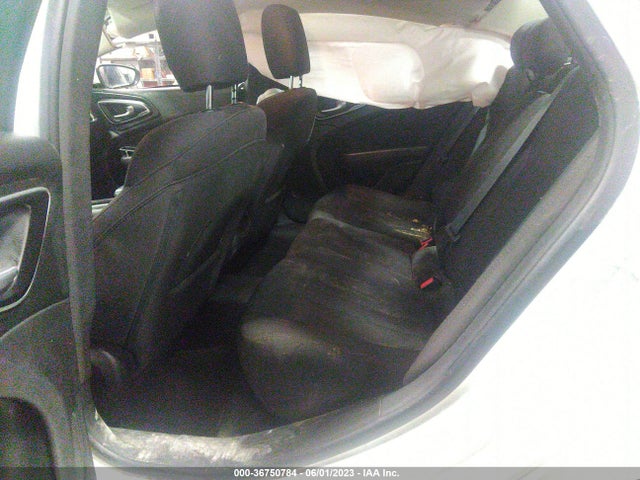 1C3CCCABXGN157137 Chrysler 200 Limited