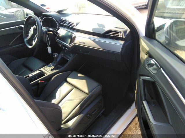 WA1DECF31M1054472 Audi Q3 S Line Premium