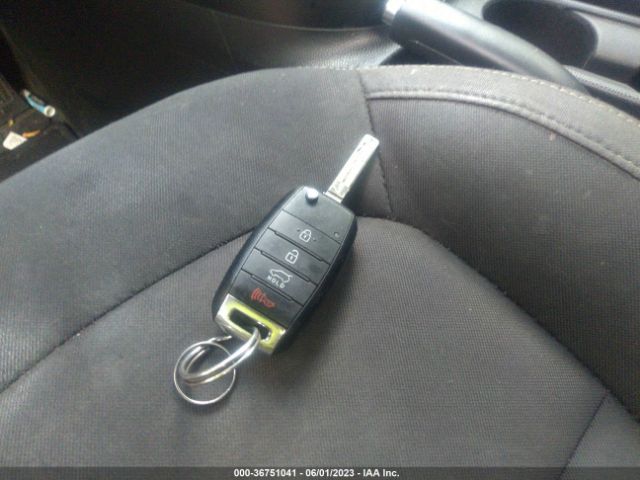 KNDJN2A28F7204675 KIA Soul Base