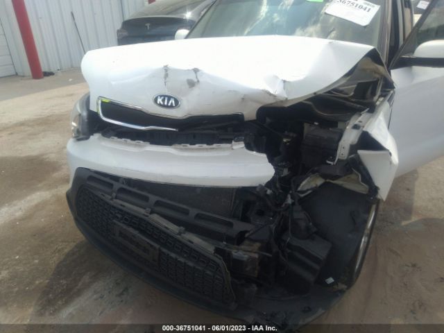 KNDJN2A28F7204675 KIA Soul Base