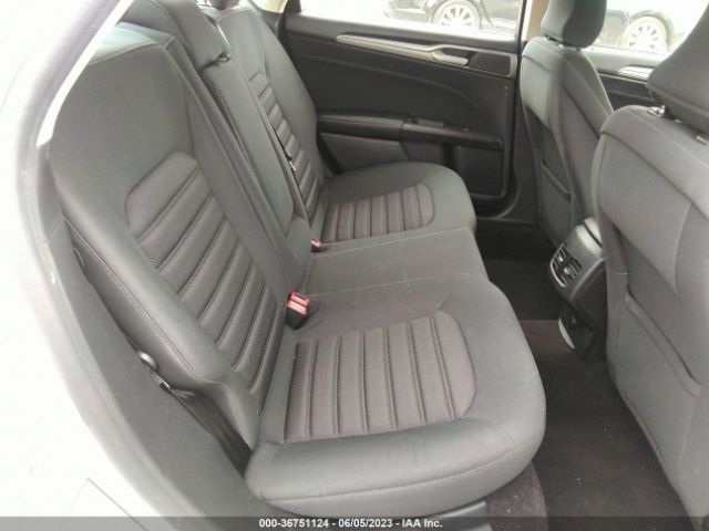 3FA6P0LU1KR124694 Ford Fusion Hybrid Se
