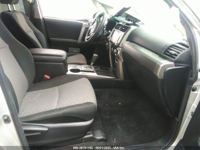 Toyota 4RUNNER SR5 2020 JTEZU5JRXL5227107 Image 5