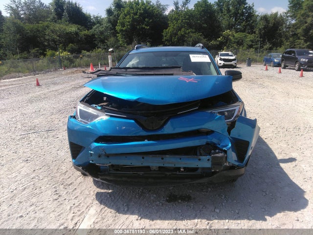 Toyota RAV4 LE 2016 JTMZFREV9GJ083270 Image 7