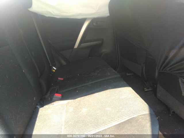 Toyota RAV4 LE 2016 JTMZFREV9GJ083270 Image 9