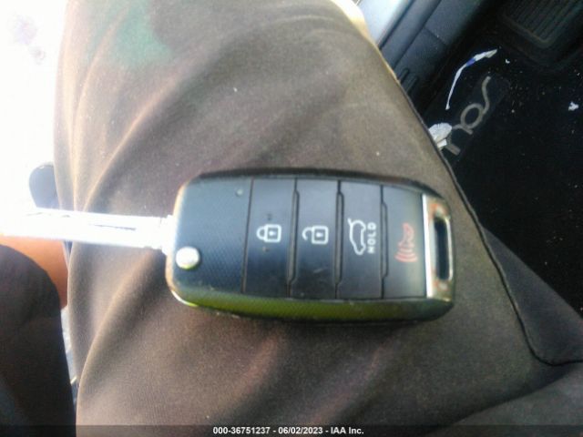 KNDJN2A23G7341461 KIA Soul Base