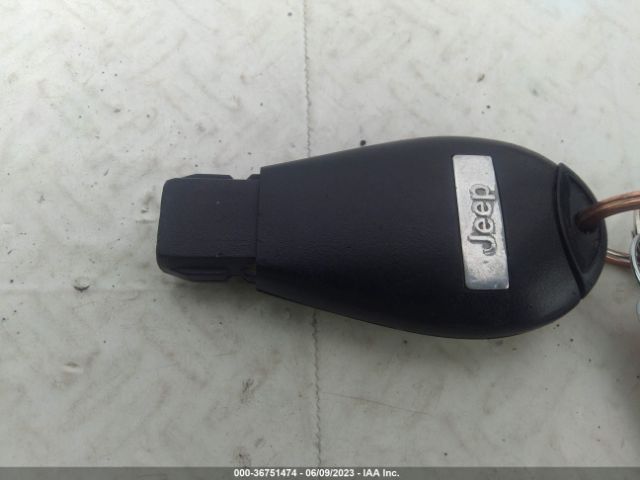 1C4PJLCB2EW126598 Jeep Cherokee Latitude