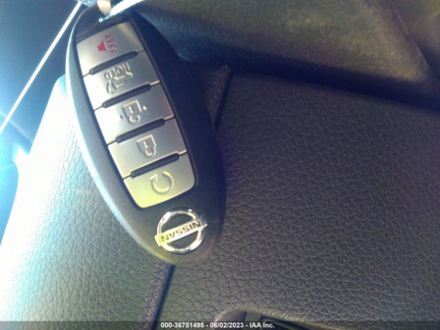 5N1AT2MT9JC801078 Nissan Rogue Sl