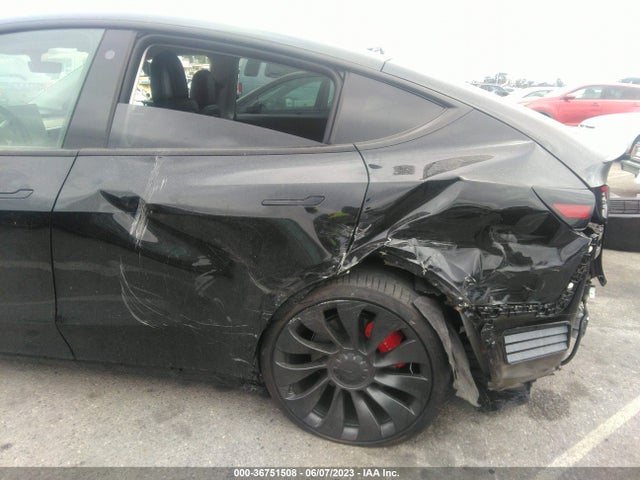 Tesla Model Y Performance 2022 7SAYGDEF5NF495519 Image 8