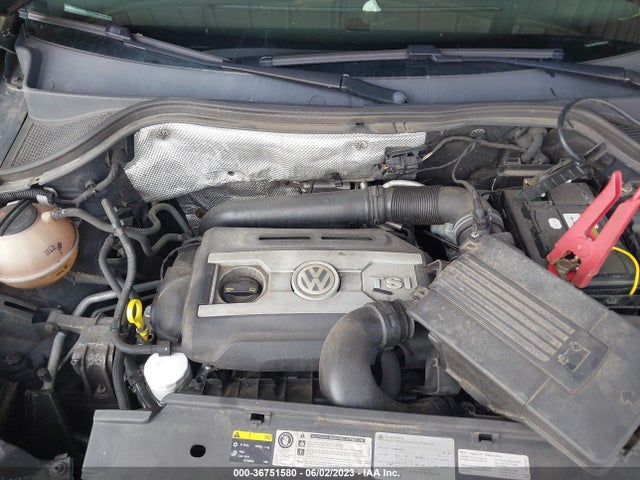 WVGAV7AX7FW506324 Volkswagen TIGUAN SE
