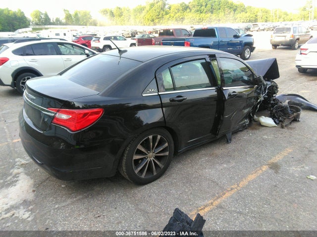 2013 CHRYSLER 200 LIMITED VIN: 1C3CCBCG8DN700273