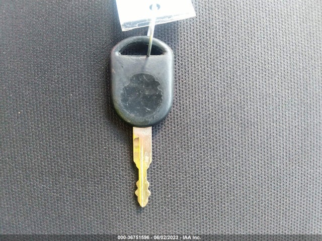 36751596 :رقم المزاد ، 1FAHP3GN4BW143217 vin ، 2011 Ford Focus Ses مزاد بيع