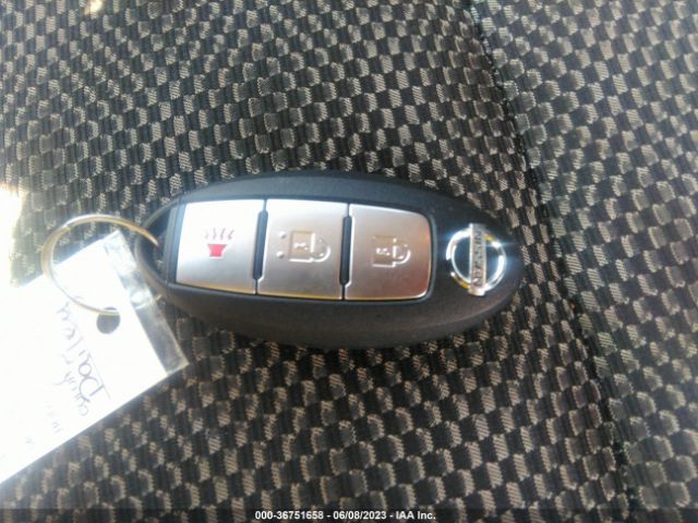 JN1BJ1CP0HW018546 Nissan Rogue Sport Sv