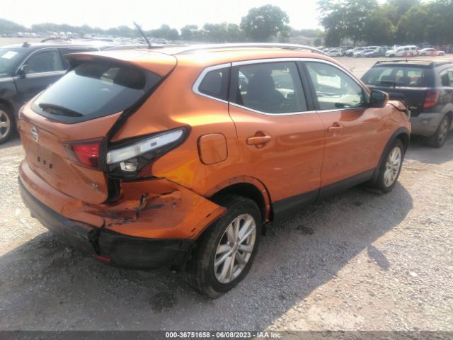 JN1BJ1CP0HW018546 Nissan Rogue Sport Sv