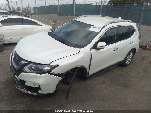 Nissan ROGUE SV 2018 5N1AT2MVXJC711505 Image 2
