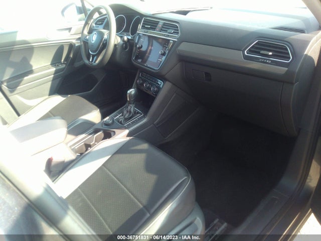 3VV2B7AX3MM091390 Volkswagen Tiguan Se/se R-line Black/sel