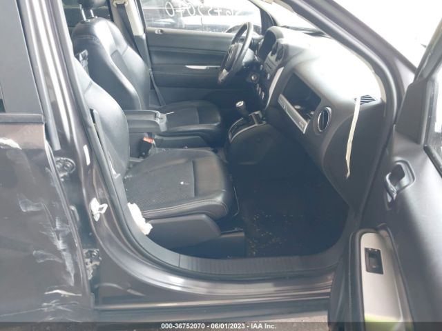 1C4NJDEBXGD594426 Jeep Compass Latitude