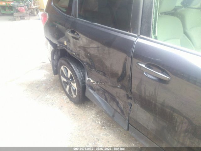 JF2SJAECXHH534765 Subaru Forester Premium
