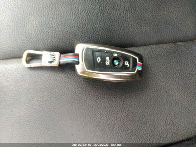 WBA8A9C59GK617162 BMW 3 Series 320i