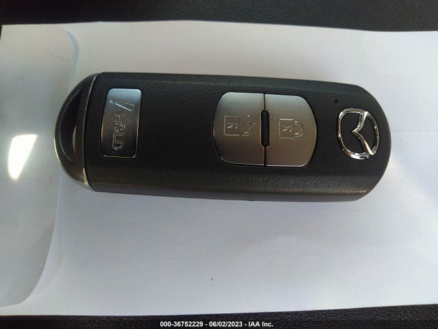 Mazda Mazda3 S Touring 2015 JM1BM1L39F1256391 Image 3