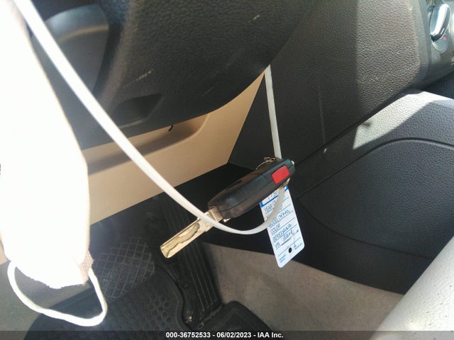 2013 VOLKSWAGEN JETTA SEDAN SE W/CONVENIENCE/SUNROOF VIN: 3VWDX7AJ0DM427577