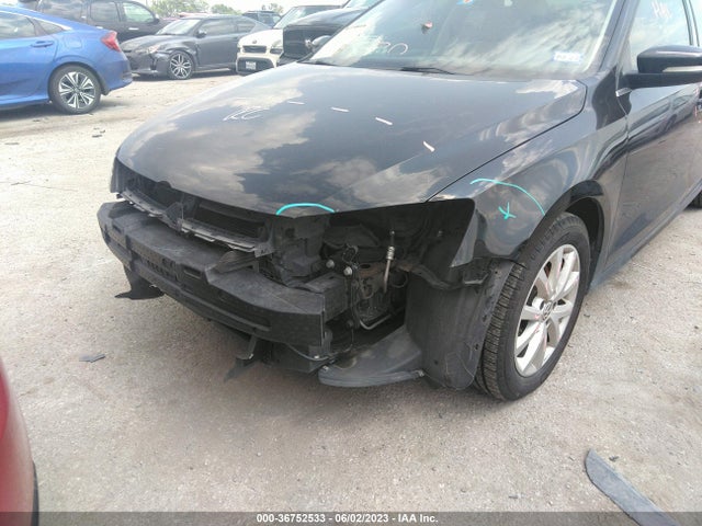 2013 VOLKSWAGEN JETTA SEDAN SE W/CONVENIENCE/SUNROOF VIN: 3VWDX7AJ0DM427577