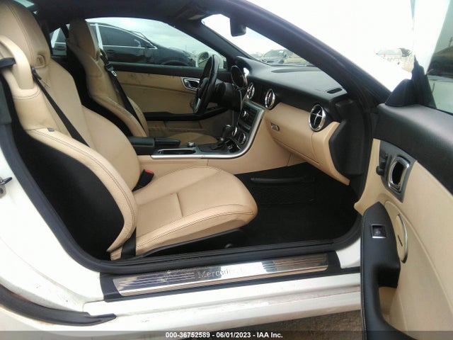 2014 Mercedes-Benz SLK-Class, VIN: WDDPK4HA9EF079272