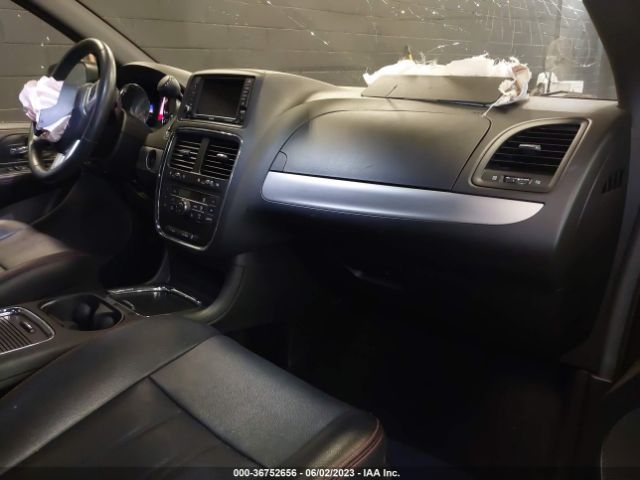 2C4RDGEG2JR281199 Dodge Grand Caravan Gt