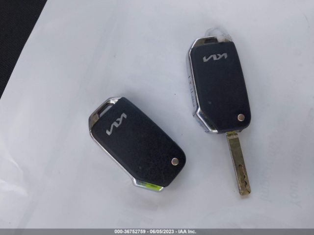 5XYRGDLC5NG089744 KIA SORENTO LX