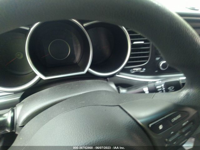 KNAGM4A77F5650717 KIA Optima Lx
