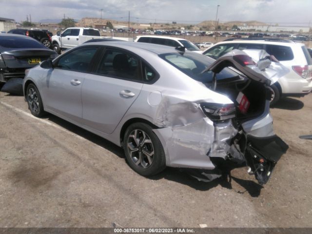 3KPF24AD6ME284227 KIA Forte Lxs