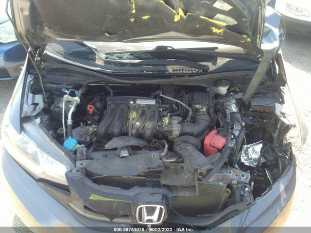 Honda FIT LX 2015 3HGGK5H59FM736514 Image 10