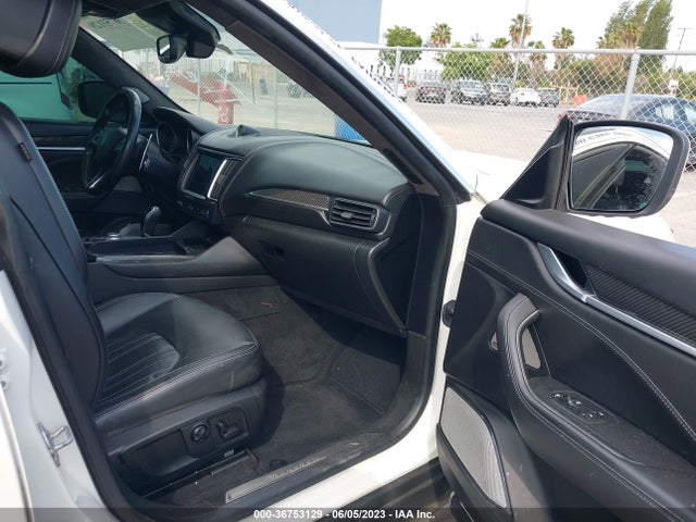 ZN661YUS3HX234264 Maserati LEVANTE S