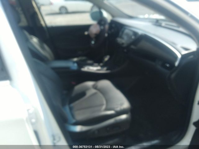 LRBFXBSA0HD222242 Buick Envision Essence